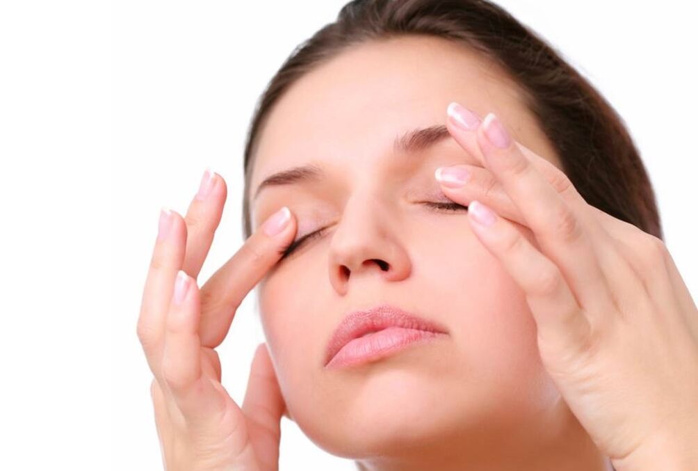 La carica per gli occhi per ripristinare la visione